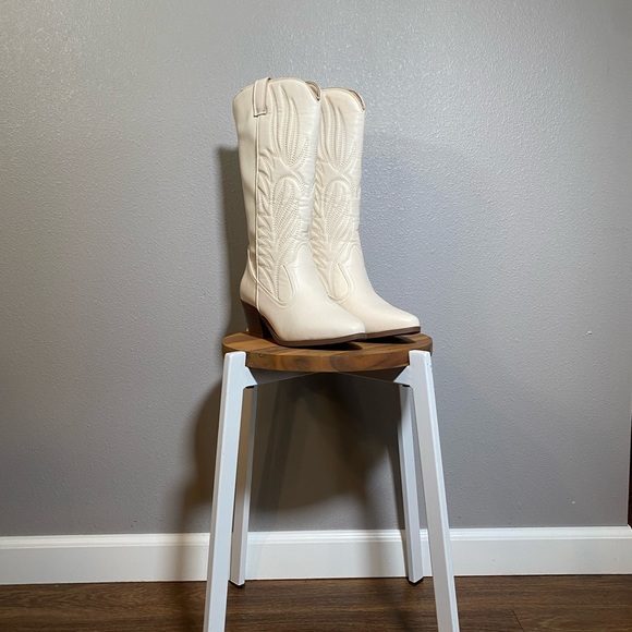 White Cowboy Boots - Picture 7 of 8